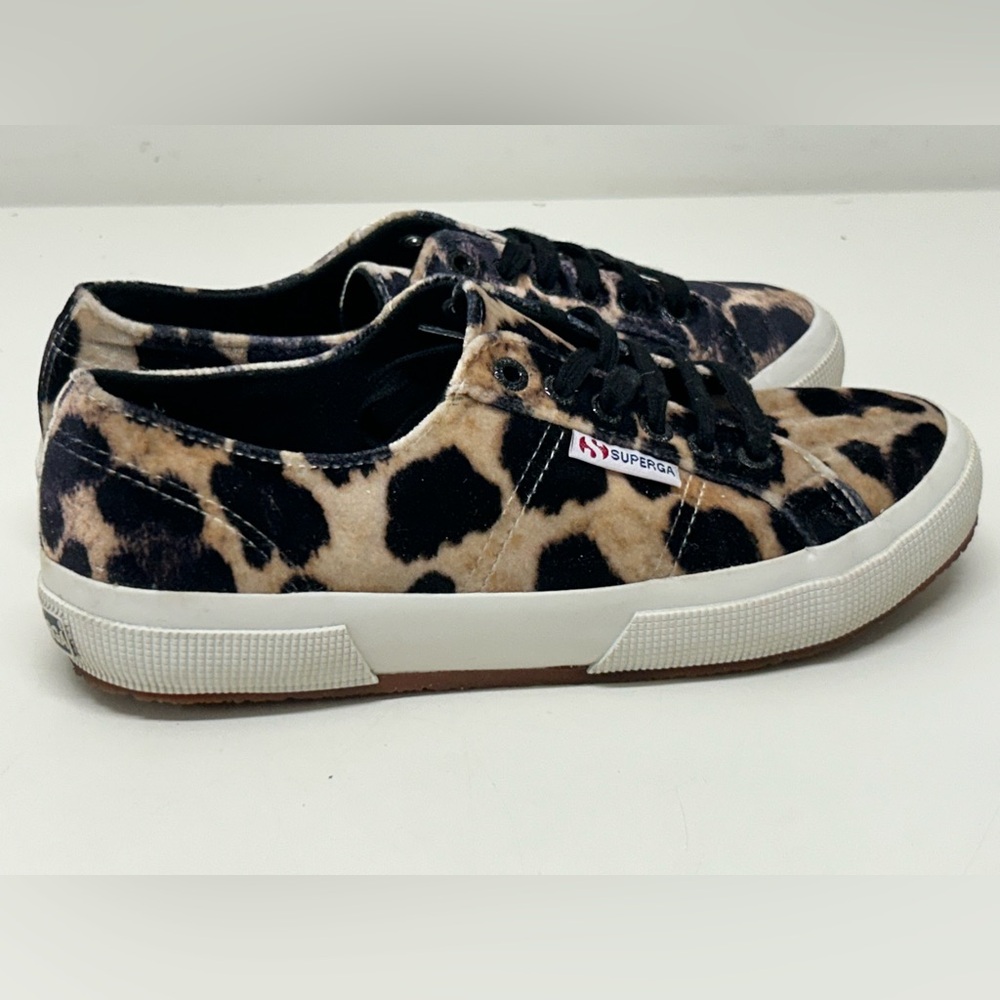 Men’s 6.5 Women’s 8 SUPERGA Leopard Pattern Velvet Athleisure Shoes Sneakers